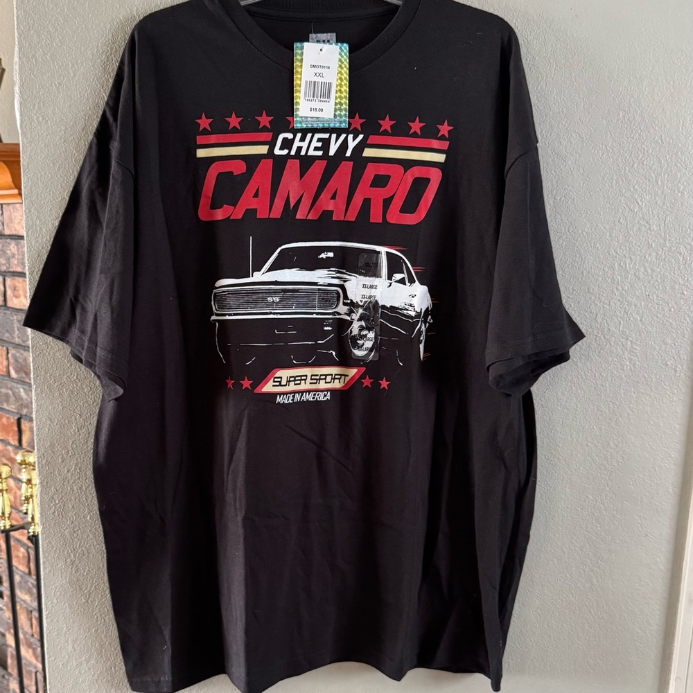 NWT- VINTAGE GM Chevy Camaro Men’s T-Shirt 2XL. Black With Graph Car New W Tags